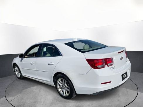 Used 2014 Chevrolet Malibu LT w/ Power Convenience Package FWD image 5