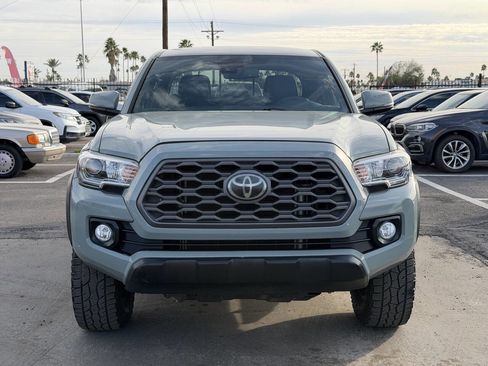 Used 2022 Toyota Tacoma 4x4 Double Cab image 16