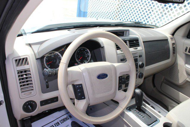 Used 2012 Ford Escape XLT FWD image 12