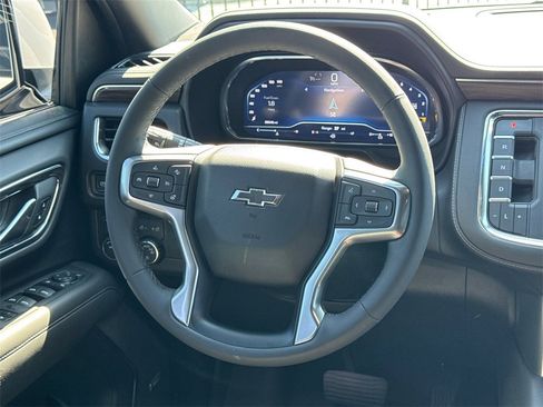 Certified 2023 Chevrolet Tahoe Z71 w/ Luxury Package image 25