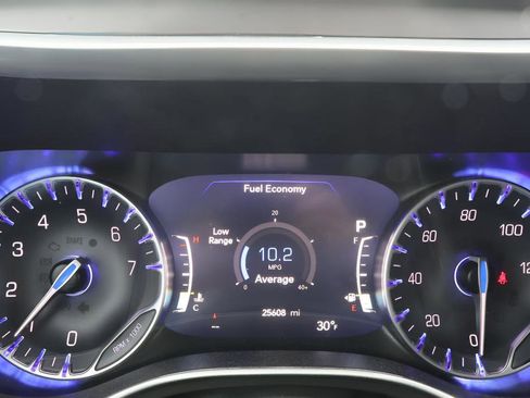 Used 2025 Chrysler Pacifica Select image 14