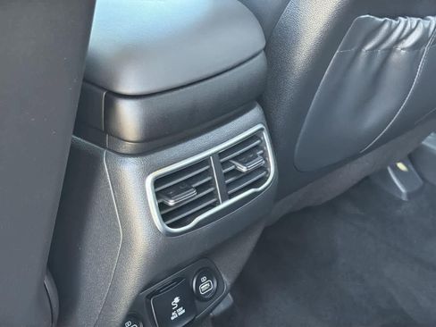 Used 2021 Hyundai Santa Fe Limited image 31