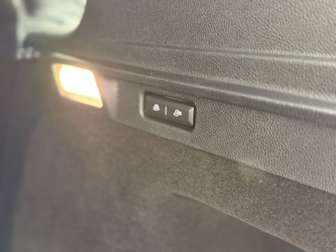 Used 2020 Lincoln Corsair Reserve w/ Equipment Group 201A image 38