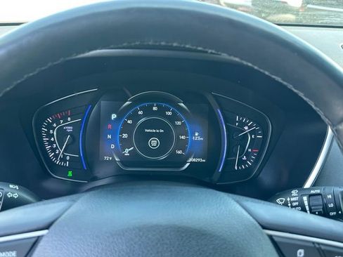 Used 2019 Hyundai Santa Fe AWD image 19