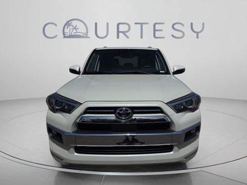 Used 2021 Toyota 4Runner Limited AWD/4WD image 8