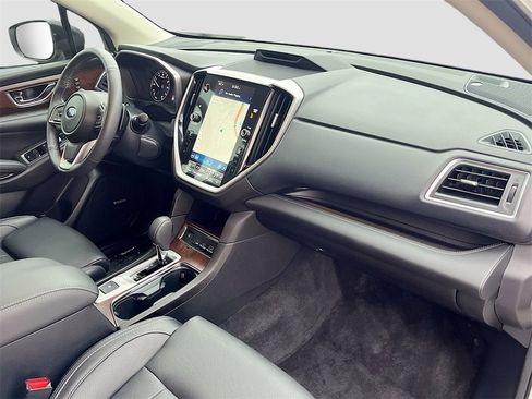 Used 2024 Subaru Ascent Touring image 32