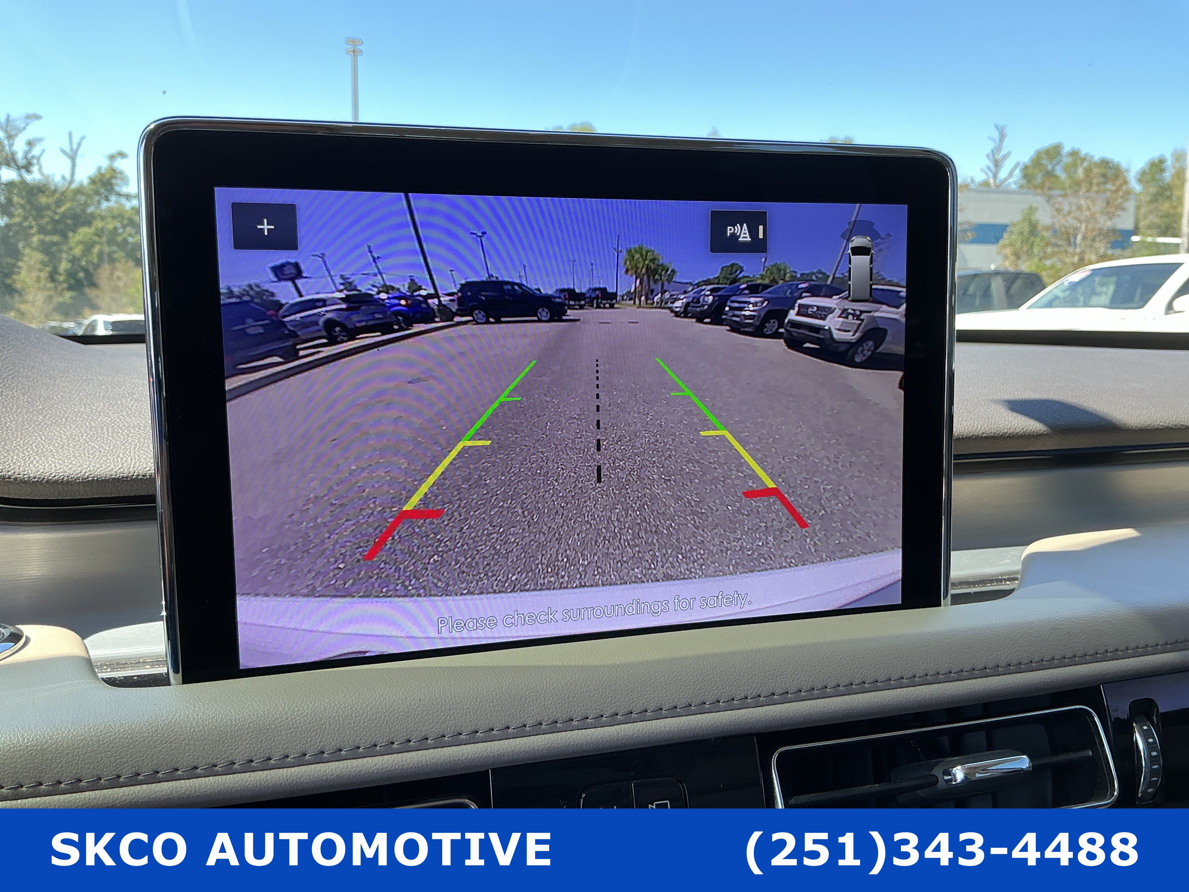 Used 2023 Lincoln Aviator 2WD w/ Premium Package image 17
