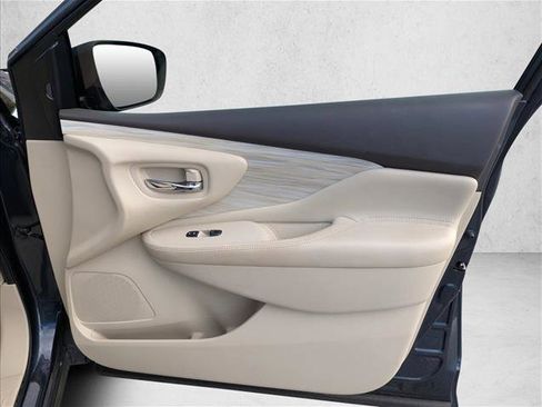 Used 2017 Nissan Murano SL image 26