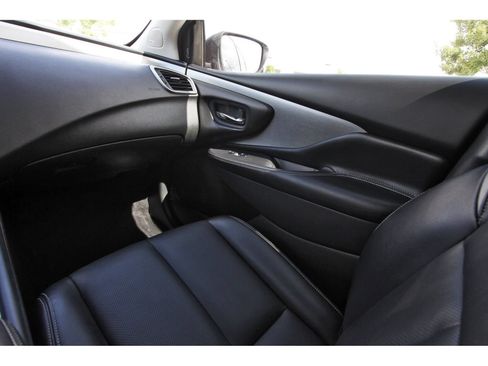 Used 2019 Nissan Murano SL FWD image 13