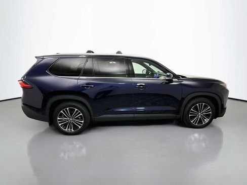 Used 2024 Toyota Grand Highlander AWD Hybrid image 8