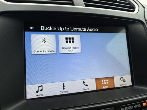 Used 2017 Ford Explorer XLT w/ Equipment Group 202A image 25