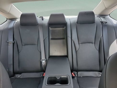 Used 2023 Honda Accord Touring image 9