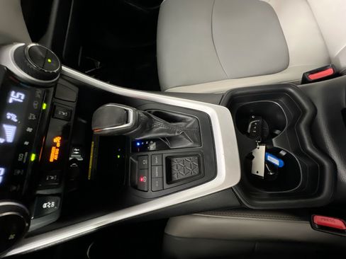 Used 2019 Toyota RAV4 XLE Premium w/ Advanced Technology Package FWD image 25