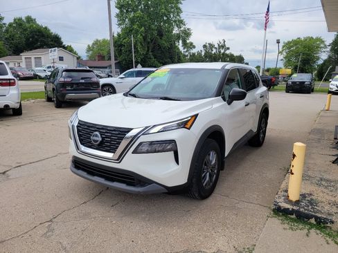 Used 2023 Nissan Rogue S AWD/4WD image 1