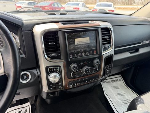 Used 2016 RAM 1500 Laramie w/ Convenience Group image 14