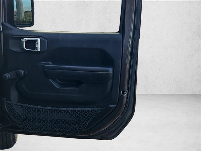 Used 2018 Jeep Wrangler Sport AWD/4WD image 14