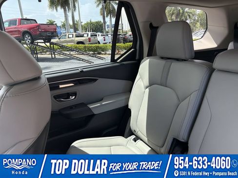 Used 2023 Honda Pilot EX-L image 15