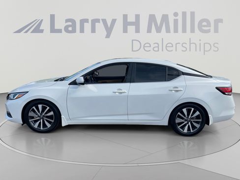 Used 2021 Nissan Sentra SV w/ SV Premium Package FWD image 2
