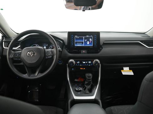 Used 2022 Toyota RAV4 XLE AWD/4WD image 15