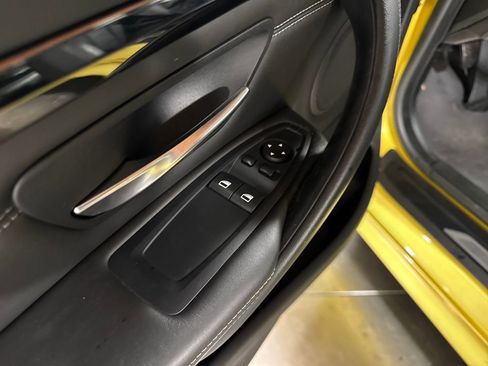 Used 2015 BMW M4 Coupe image 25