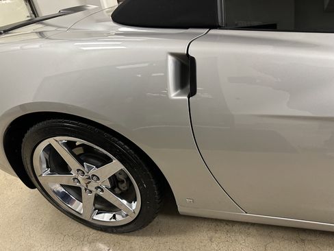 Used 2008 Chevrolet Corvette Convertible w/ Preferred Equipment Group image 19