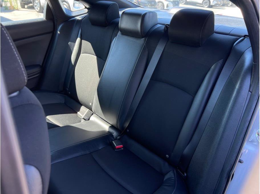 Used 2019 Honda Civic Sport image 9
