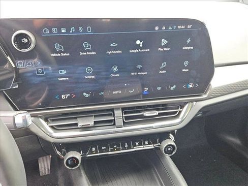 New 2026 Chevrolet Equinox EV LT w/ Comfort Package AWD/4WD image 12