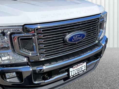 Used 2021 Ford F350 Lariat w/ Lariat Ultimate Package AWD/4WD image 26