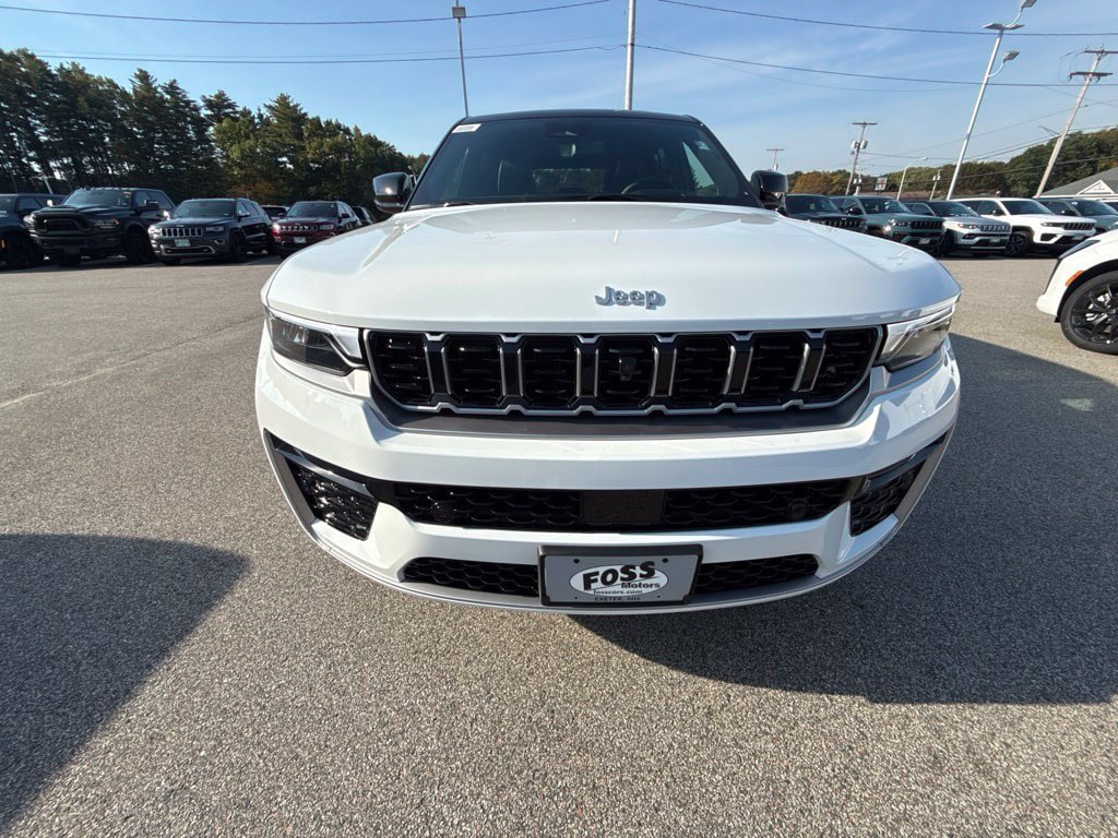 New 2027 Jeep Grand Cherokee Summit AWD/4WD image 8