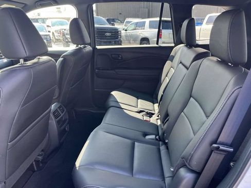 Used 2023 Honda Passport EX-L image 13