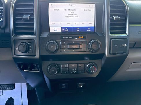 Used 2020 Ford F250 XLT w/ FX4 Off-Road Package image 21