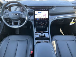 New 2025 Jeep Grand Cherokee L Limited AWD/4WD video 2