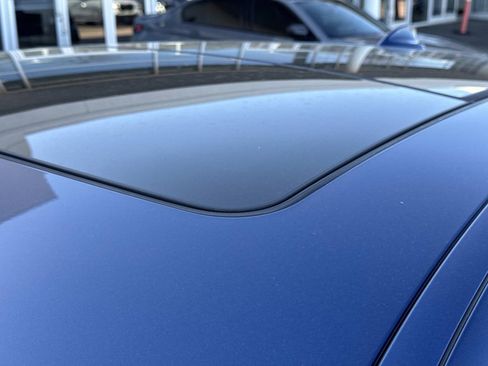 Used 2024 BMW X4 xDrive30i w/ Premium Package image 11