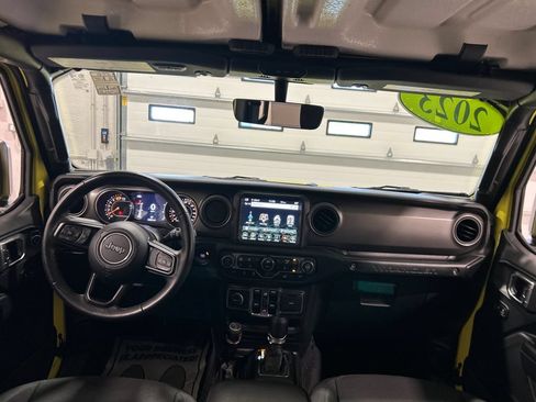 Used 2023 Jeep Wrangler Unlimited Sport AWD/4WD image 29