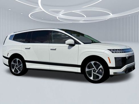 New 2026 Hyundai Ioniq 9 Calligraphy image 10