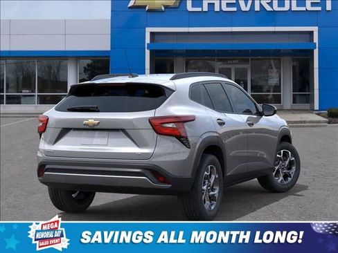 New 2026 Chevrolet Trax LT FWD image 4