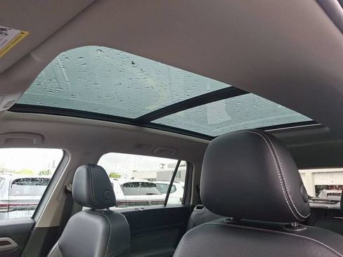 Certified 2022 Volkswagen Atlas SE w/ Panoramic Sunroof Package AWD/4WD image 21