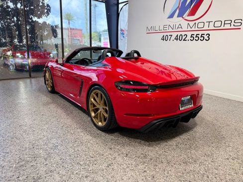 Used 2022 Porsche 718 Boxster Spyder RWD image 5
