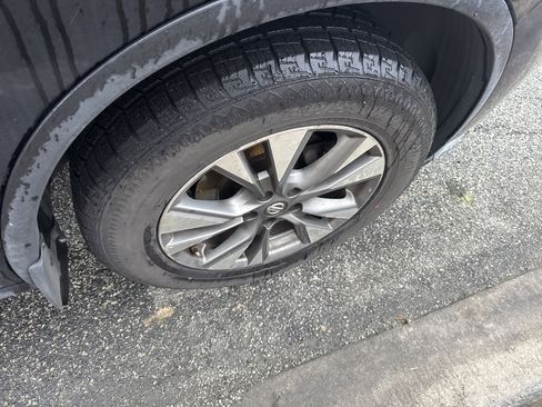 Used 2016 Chevrolet Suburban LT image 11