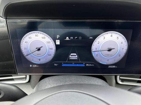 Used 2024 Hyundai Elantra SEL FWD image 18