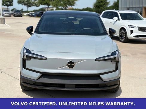 Certified 2025 Volvo EX30 Plus w/ Protection Package Premier AWD/4WD image 4