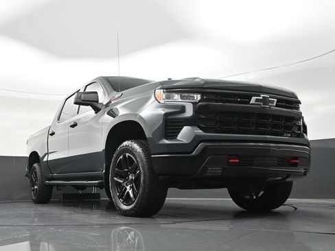 Used 2025 Chevrolet Silverado 1500 LT Trail Boss w/ Convenience Package II AWD/4WD image 31