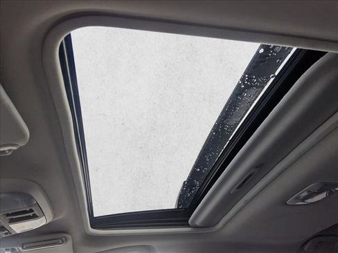 Used 2019 Subaru Crosstrek 2.0i Limited w/ Moonroof Package w/Navigation image 16