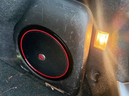 Used 2016 Chrysler 300 S w/ Safetytec Plus Group RWD image 8