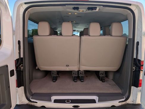 Used 2021 Nissan NV 3500 SL image 22