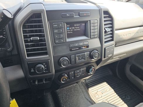 Used 2020 Ford F250 XL w/ Power Equipment Group AWD/4WD image 29