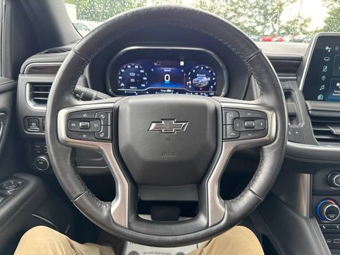 Used 2023 Chevrolet Tahoe Z71 w/ Luxury Package AWD/4WD image 32