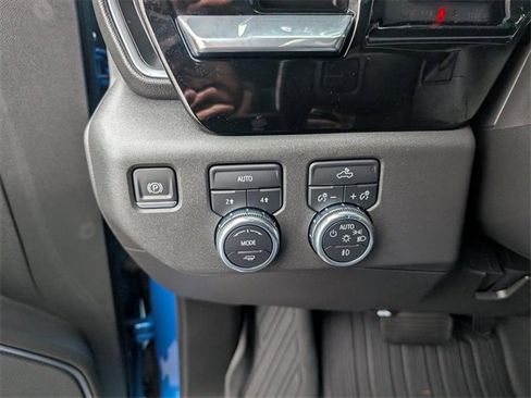 Used 2022 GMC Sierra 1500 Elevation image 13