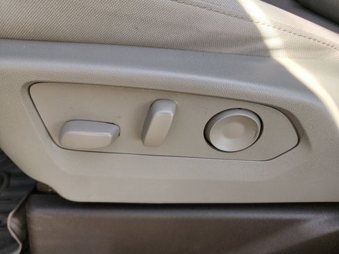 Used 2024 Chevrolet Silverado 1500 LT Trail Boss w/ Convenience Package II image 12