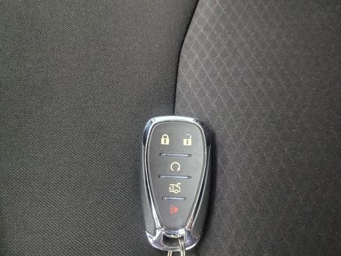 Used 2020 Chevrolet Malibu LT FWD image 32